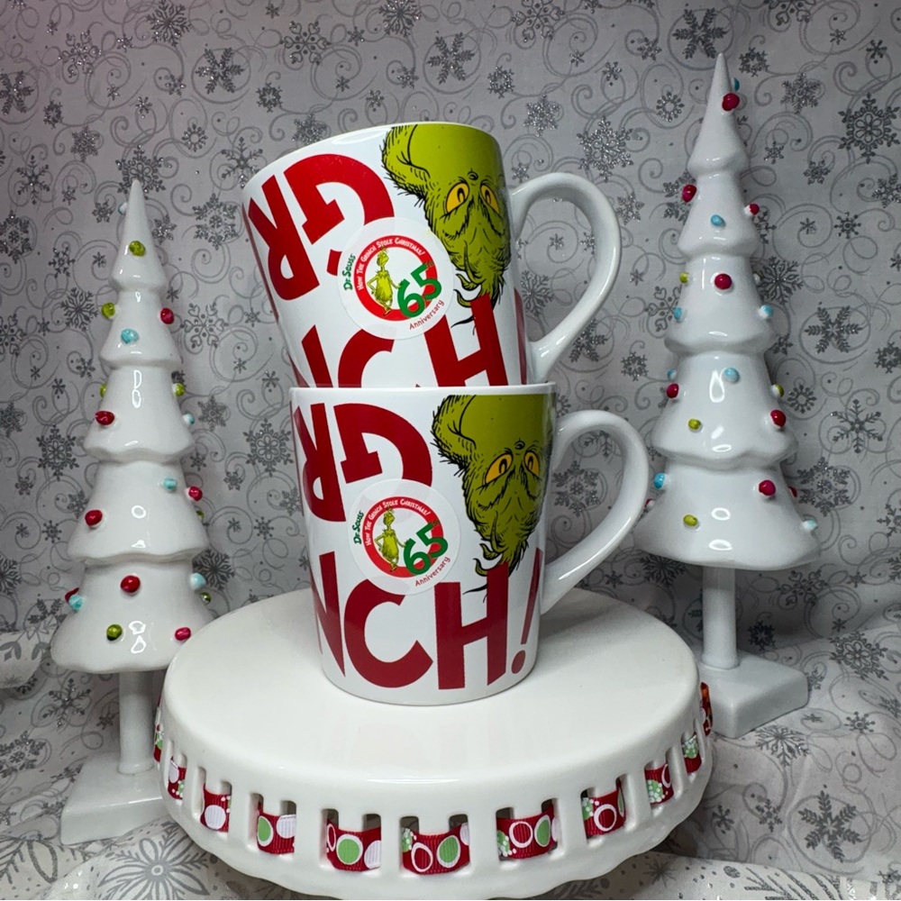 How The Grinch Stole Christmas 65th Anniversary Stockings Ceramic Coffee Mugs x2 - Picture 1 of 12